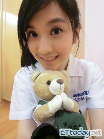 �ĤT�W  ���ά�