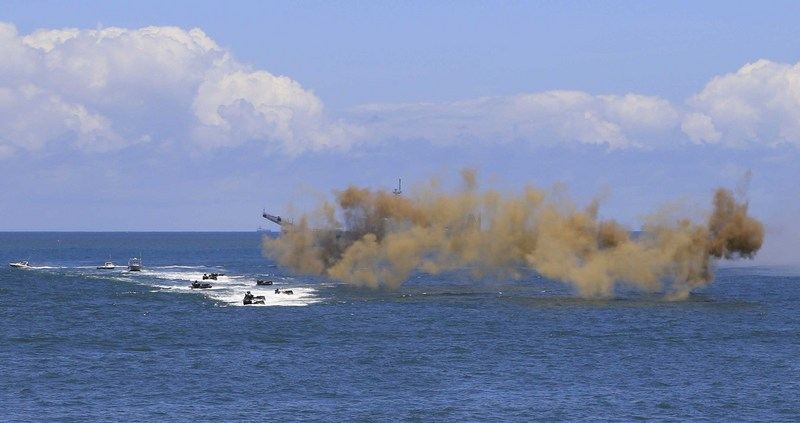 ��Ӣ��11�����º�����Ӫ�����Ӳ캣��½ս�ӣ����ӵ�����½ս�ӡ��뺷���ݡ�����ͼƬ��Դ��̨�塰�����硱��