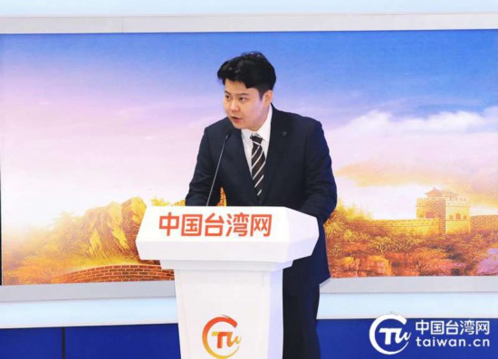 　　中国互联网协会海峡两岸互联网交流委员会代表王博伟致辞。（中国台湾网记者 尹赛楠 摄）